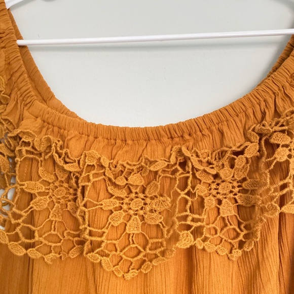 Crochet Ruffle Off Shoulder Top - Picture 2 of 3